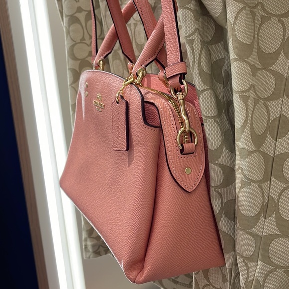 Coach Mini Lillie Carryall
Gold/Candy Pink - Picture 7 of 16